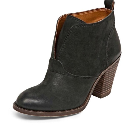 Lucky Brand Shoes - Lucky Brand Ehllen Booties